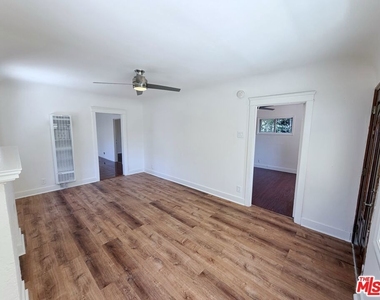 2407 Fernleaf Street - Photo Thumbnail 4