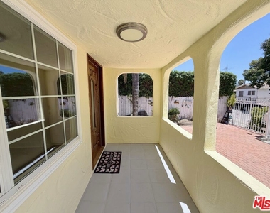 2407 Fernleaf Street - Photo Thumbnail 23