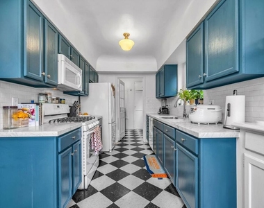 630 S Gretna Green Way - Photo Thumbnail 8