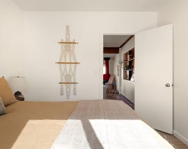 6036 Chula Vista Avenue - Photo Thumbnail 12