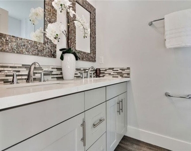 919 Isabel Street - Photo Thumbnail 15