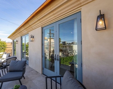 1825 Pandora Avenue - Photo Thumbnail 15
