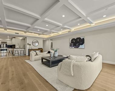 1825 Pandora Avenue - Photo Thumbnail 8