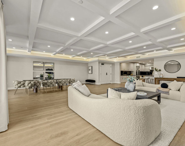 1825 Pandora Avenue - Photo Thumbnail 10