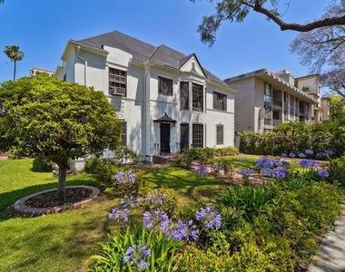 9122 W 3rd Street - Photo Thumbnail 1