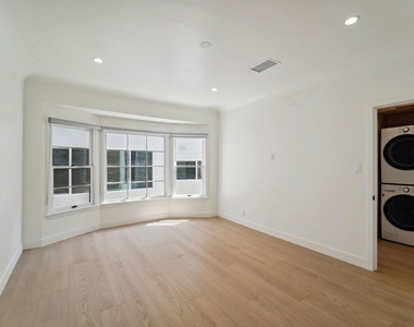 9122 W 3rd Street - Photo Thumbnail 22