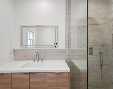 9122 W 3rd Street - Photo Thumbnail 18