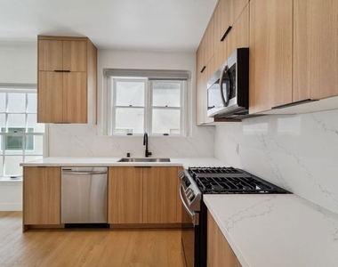 9122 W 3rd Street - Photo Thumbnail 12