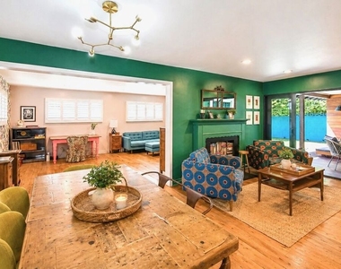 5245 Ventura Canyon Avenue - Photo Thumbnail 6
