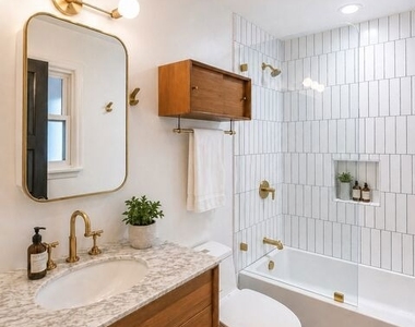 5245 Ventura Canyon Avenue - Photo Thumbnail 15