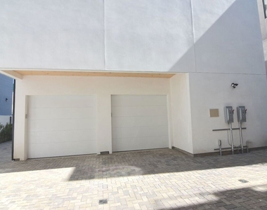 4543 Tujunga Avenue - Photo Thumbnail 10