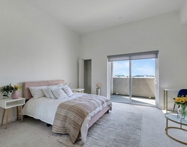 983 Dewey Avenue - Photo Thumbnail 9