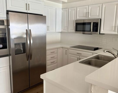 18069 Coastline Drive - Photo Thumbnail 7
