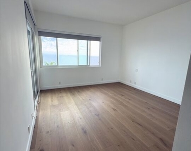 18071 Coastline Drive - Photo Thumbnail 8