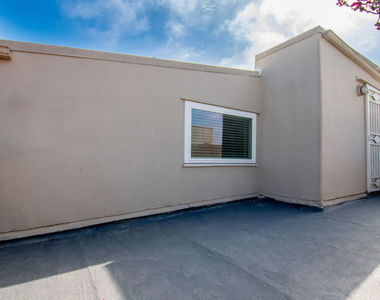 1650 Veteran Avenue - Photo Thumbnail 22