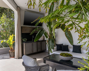 8572 Hillside Avenue - Photo Thumbnail 20