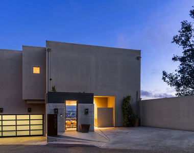8572 Hillside Avenue - Photo Thumbnail 30