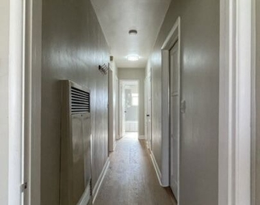 4121 Ocean View Boulevard - Photo Thumbnail 4