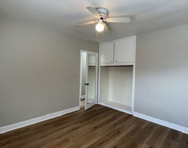 4121 Ocean View Boulevard - Photo Thumbnail 10