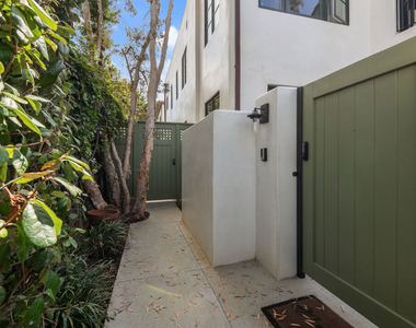 930 Lincoln Boulevard - Photo Thumbnail 47