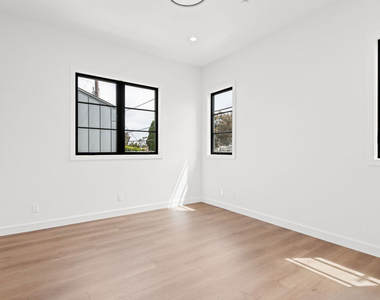 930 Lincoln Boulevard - Photo Thumbnail 30