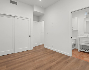 930 Lincoln Boulevard - Photo Thumbnail 21