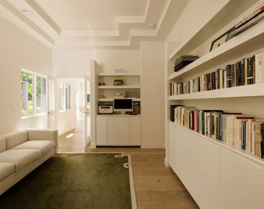 282 Bentley Circle - Photo Thumbnail 7