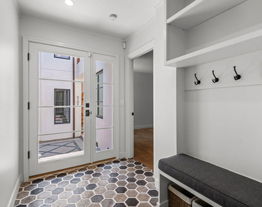 928 Lincoln Boulevard - Photo Thumbnail 33