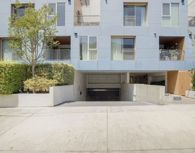 855 N Croft Avenue - Photo Thumbnail 26