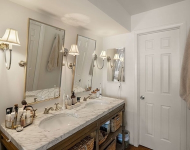 812 16th Street - Photo Thumbnail 19