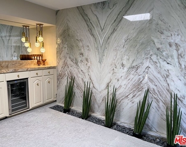 500 W Arenas Road - Photo Thumbnail 9