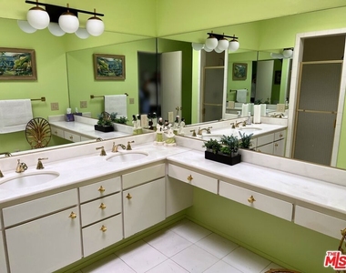 500 W Arenas Road - Photo Thumbnail 32