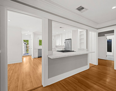 1441 N Ogden Drive - Photo Thumbnail 18