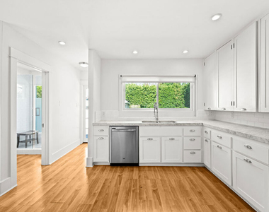 1441 N Ogden Drive - Photo Thumbnail 25