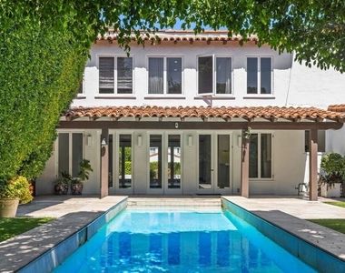 305 S Bedford Drive - Photo Thumbnail 29