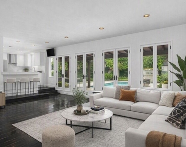 305 S Bedford Drive - Photo Thumbnail 5