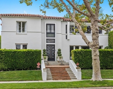 305 S Bedford Drive - Photo Thumbnail 1