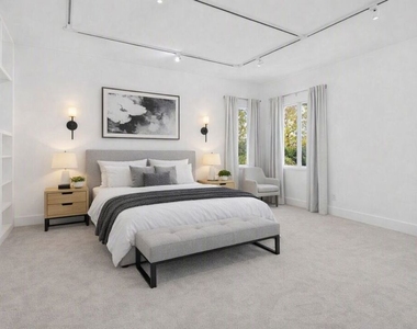 305 S Bedford Drive - Photo Thumbnail 14