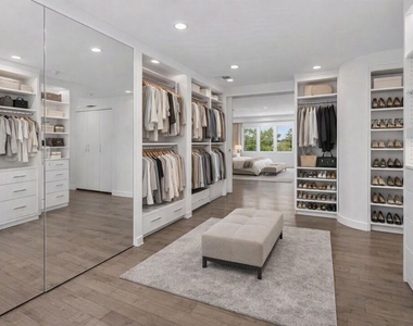 305 S Bedford Drive - Photo Thumbnail 21