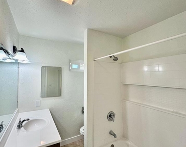 1254 Sumner - Photo Thumbnail 1