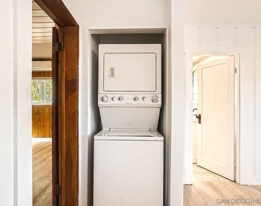 4655 Date Ave - Photo Thumbnail 4