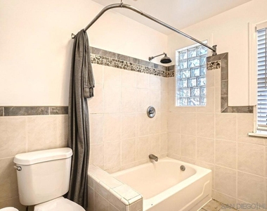 4655 Date Ave - Photo Thumbnail 3