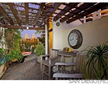 700 W Harbor Dr. - Photo Thumbnail 6