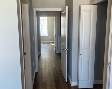 825 W Beech St - Photo Thumbnail 8
