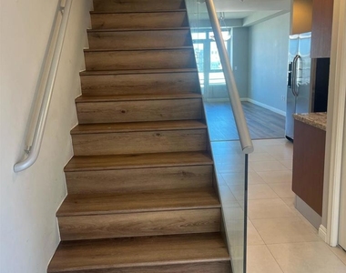 825 W Beech St - Photo Thumbnail 6