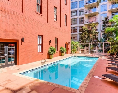 825 W Beech St - Photo Thumbnail 23