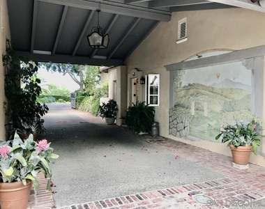 5505 Codorniz (gate House) - Photo Thumbnail 2