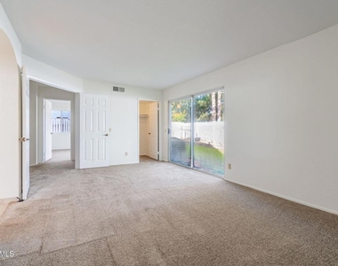 426 Algonquin Drive - Photo Thumbnail 5