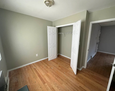 1027 Halsey Street - Photo Thumbnail 6