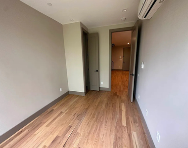 1140 Dekalb Avenue - Photo Thumbnail 12
